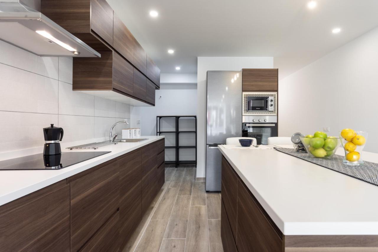 Trinidad Avenue Premium